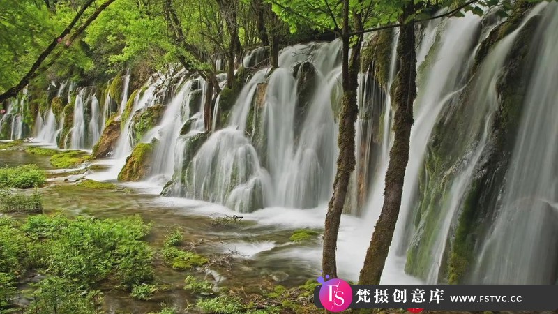 [风光摄影教程]12名顶级地理风光摄影师讲授的国家地理风光摄影大师班教程-附中英字幕