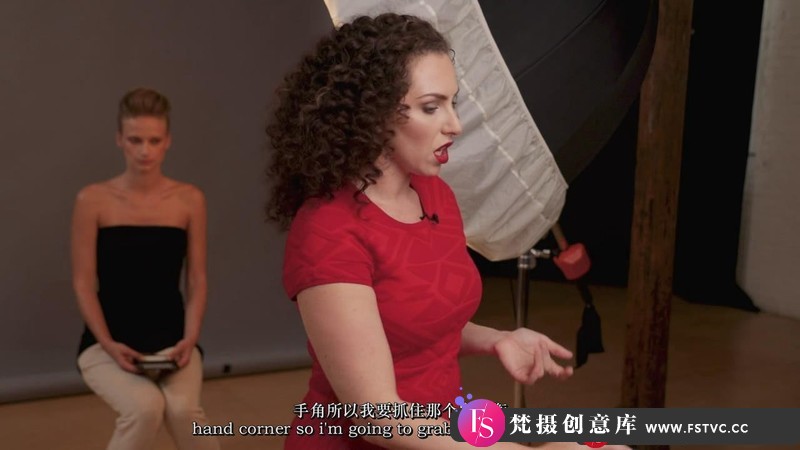 图片[16]-[人像摄影教程]LindsayAdler-工作室高端时尚妆容美容摄影布光教程-中英字幕-梵摄创意库