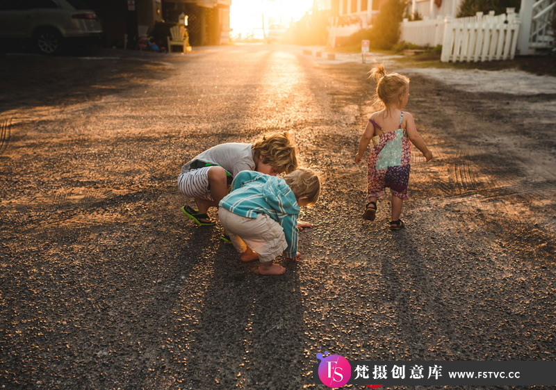 [人像摄影教程]摄影师SamanthaMcBride家庭儿童摄影掌握黄金时段情绪光线教程-梵摄创意库