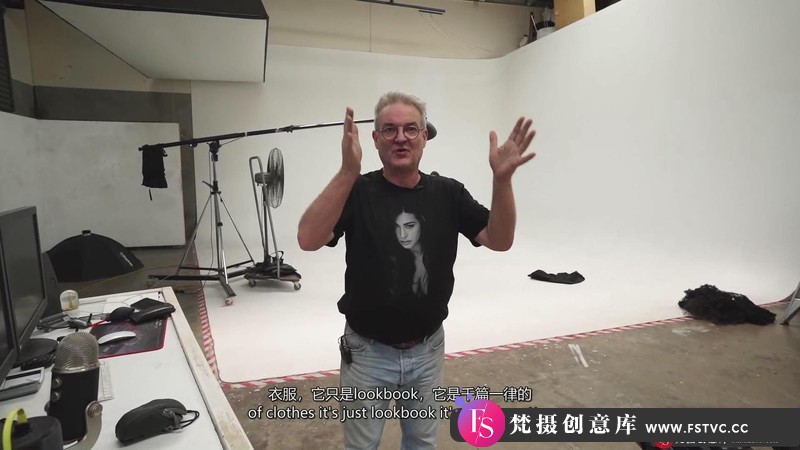 图片[3]-[人像摄影教程]摄影师PeterCoulson棚拍名模MeikaWoollard引领时尚界摆姿教程-中英字幕-梵摄创意库