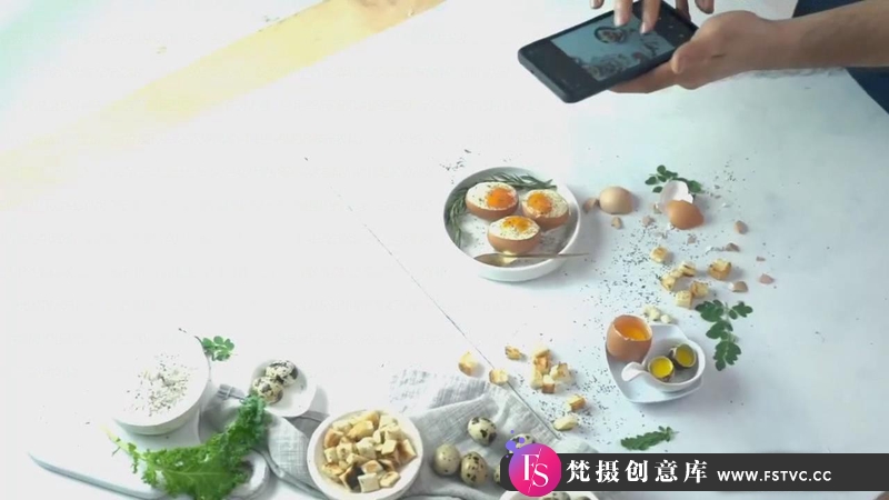 [美食摄影教程]使用手机和相机拍摄平铺美食摄影布光和造型教程-中英字幕