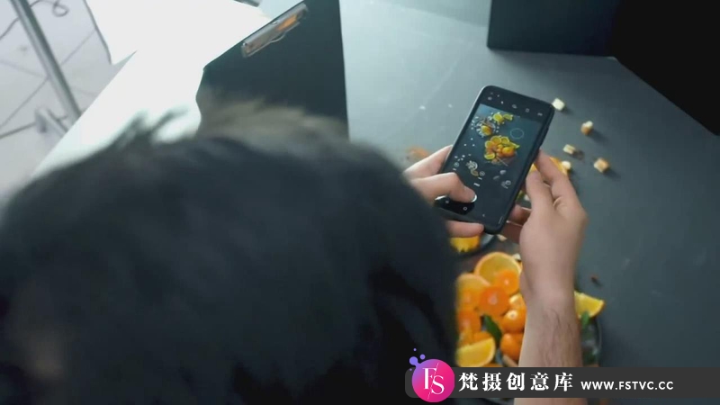 [美食摄影教程]使用手机和相机拍摄平铺美食摄影布光和造型教程-中英字幕