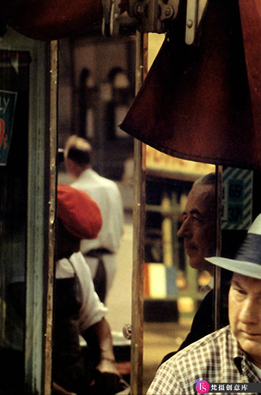 图片[7]-大师作品集-Saul Leiter [238P-224.03 MB]-摄影参考审美提升